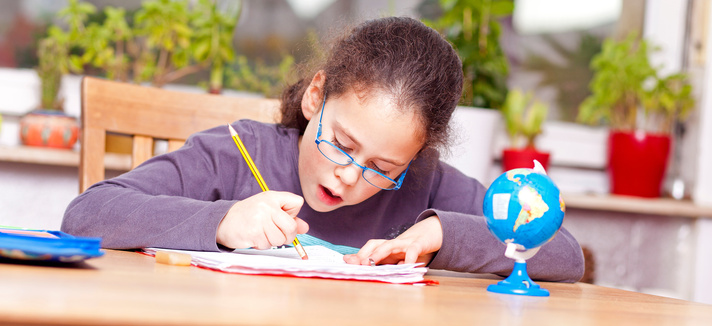 Förderschulen-Förderklassen@AdobeStock_Guido Khoury